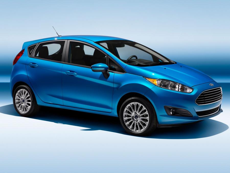  Ford Fiesta Titanium Hatchback 2013 года  (NA) (фото 14 из 28)